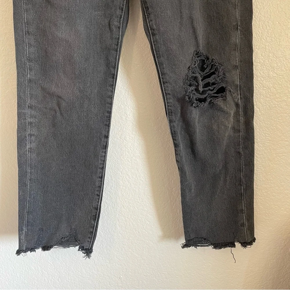 Levi’s Wedgie Straight Leg Black Distressed Denim Jeans 100% Cotton Frayed Hem
